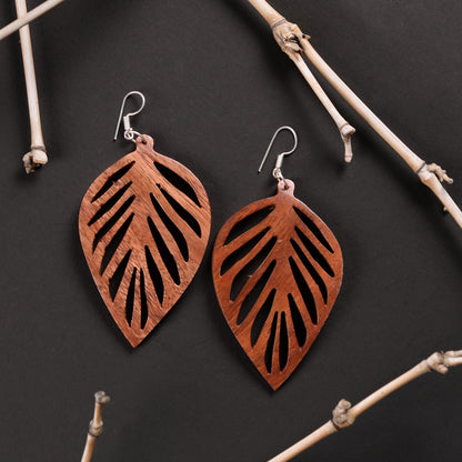 Oshna- Wooden Dangler Earrings